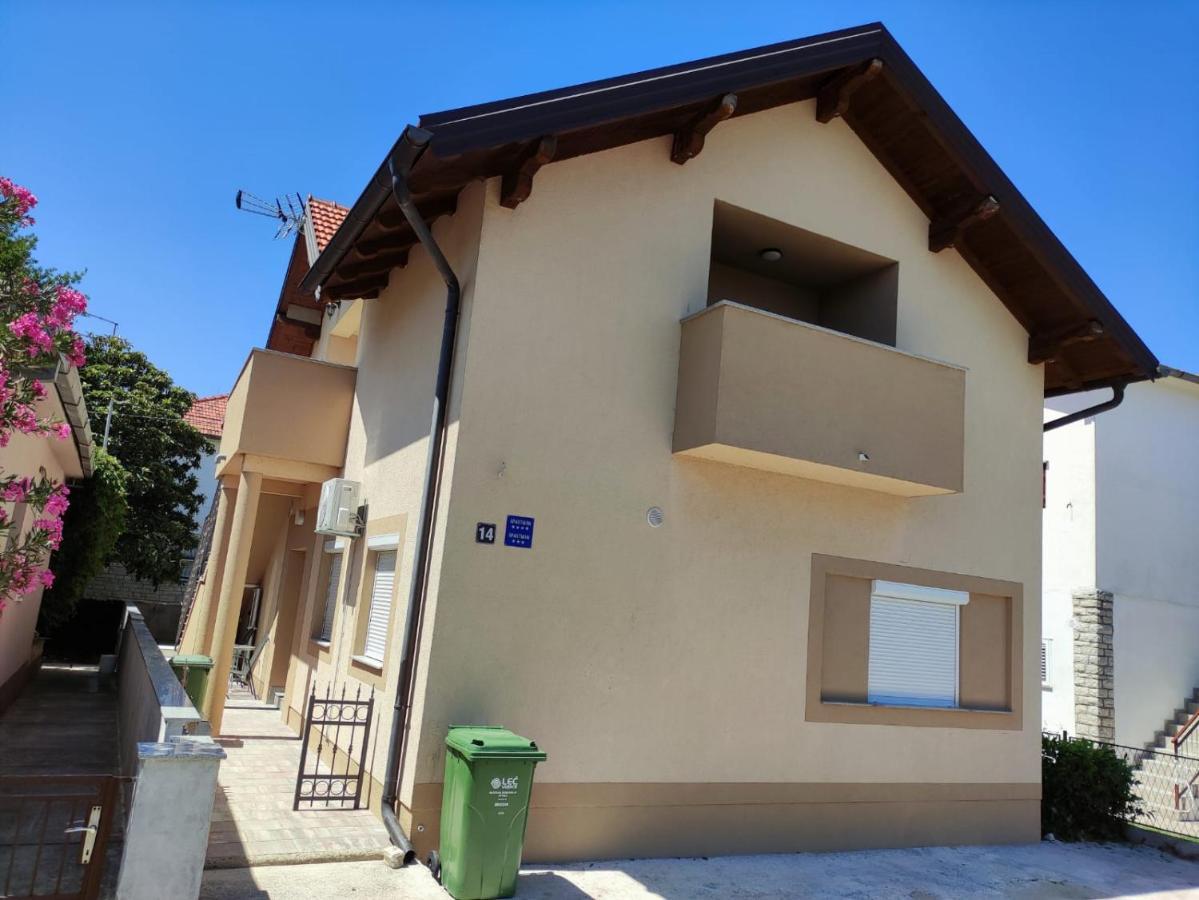 Apartmani Vuckovic Водице Екстериор снимка